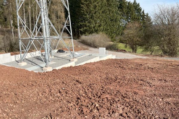 zendmast plaatsen van dijk achterhoek Duitsland (10)