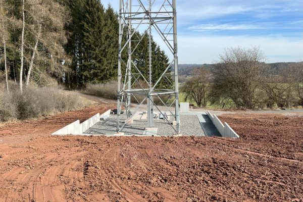 zendmast plaatsen van dijk achterhoek Duitsland (12)