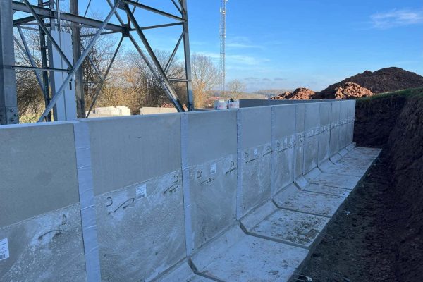 zendmast plaatsen van dijk achterhoek Duitsland (3)