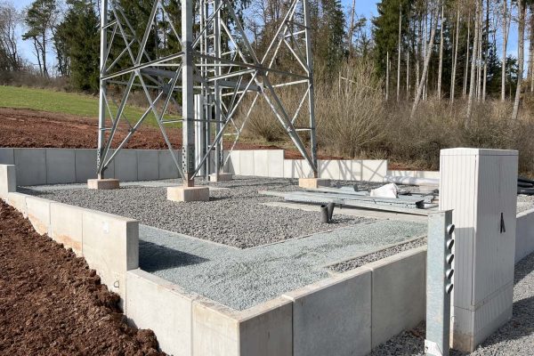zendmast plaatsen van dijk achterhoek Duitsland (4)